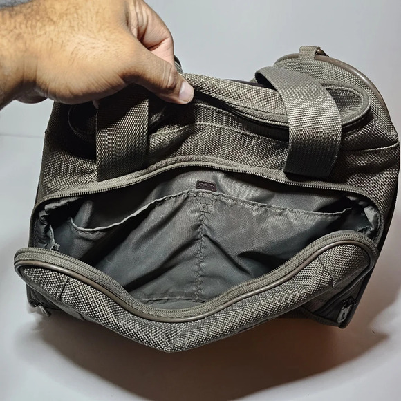 hartmann beige Ballistic Nylon overnight train case Weekender Duffle Travel bag - Picture 6 of 11